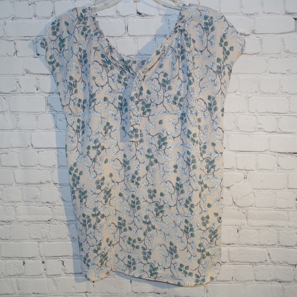 LC Lauren Conrad Tops - Lauren Conrad LC  Tan Floral top bouse XL